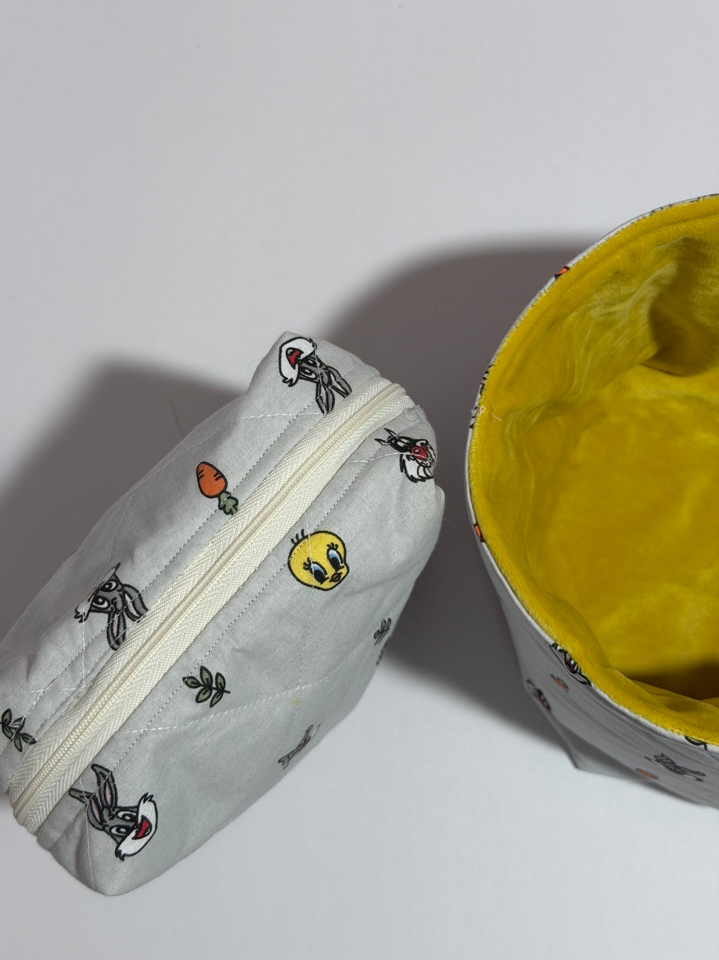 Looney Pals - Σετ τσαντάκι πάνας & καλάθι αποθήκευσης